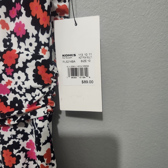 Floral V-Neck Sleeveless  Mini Dress in Pink Mix Size 10 New With Tags - Picture 4 of 8